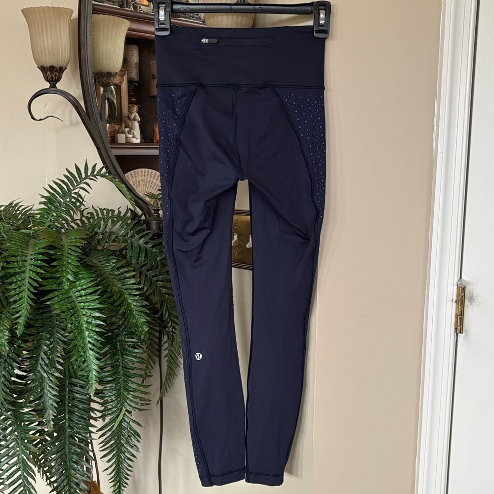 Lululemon Color Me Quick 7/8 Tights 25" Navy Blue Laser Cut High Rise Leggings - Picture 9 of 16